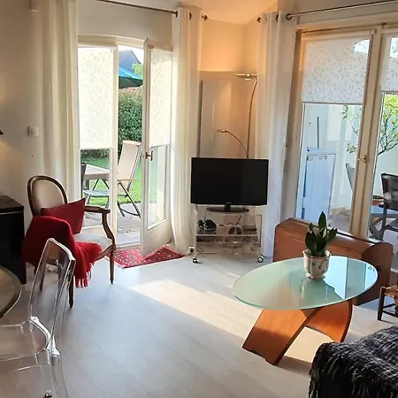 Maison Luvy Nyaraló *